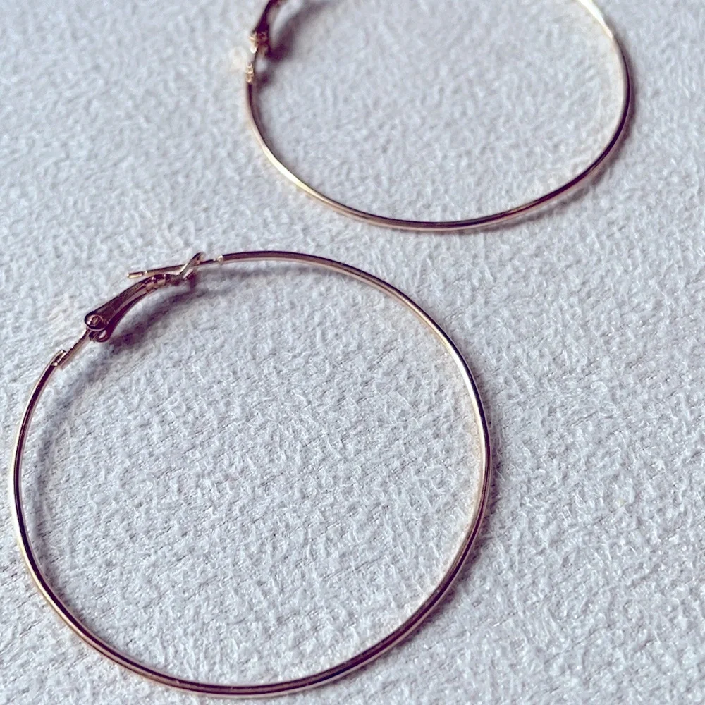NEW Gold hoops